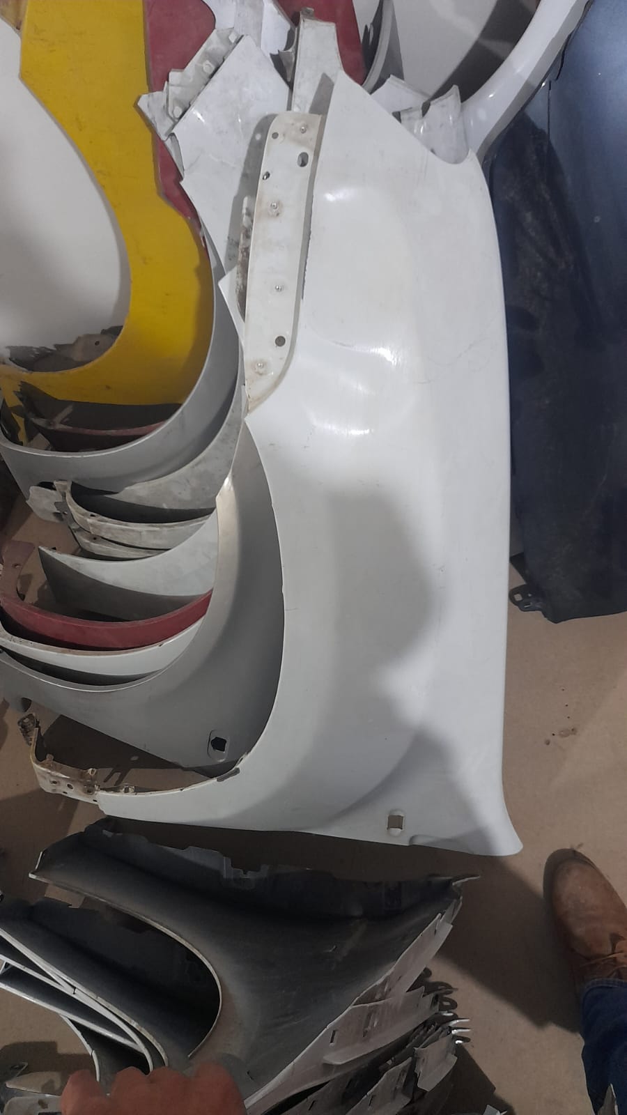 DACIA DUSTER SOL ÖN ÇAMURLUK DACIA DUSTER ÇİKMA PARÇA  ANKARA
