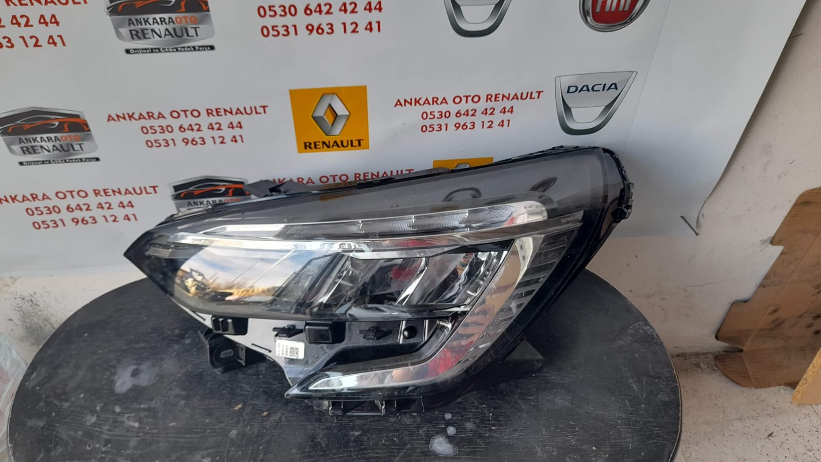 RENAULT CLİO 5 TUCH SAG ÖN FAR RENAULT ÇİKMA PARÇA ANKARA