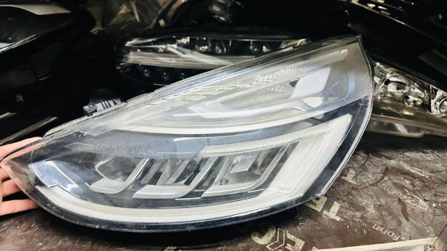 RENAULT CLİO IV ICON LEDLİ SOL ÖN FAR RENAULT CLİO IV ÇİKMA PARÇA