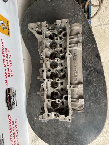 RENAULT MEGANE 2 MOTOR ÜST KAPAGI RENAULT MEGANE 2 SİLİNDİR KAPAGI