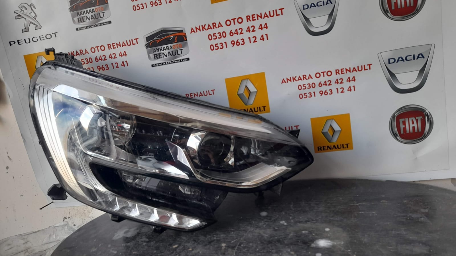 RENAULT MEGANE 4 JOY SAG ÖN ÇAMURLUK ANKARA OTO RENAULT ÇİKMA PARÇACI