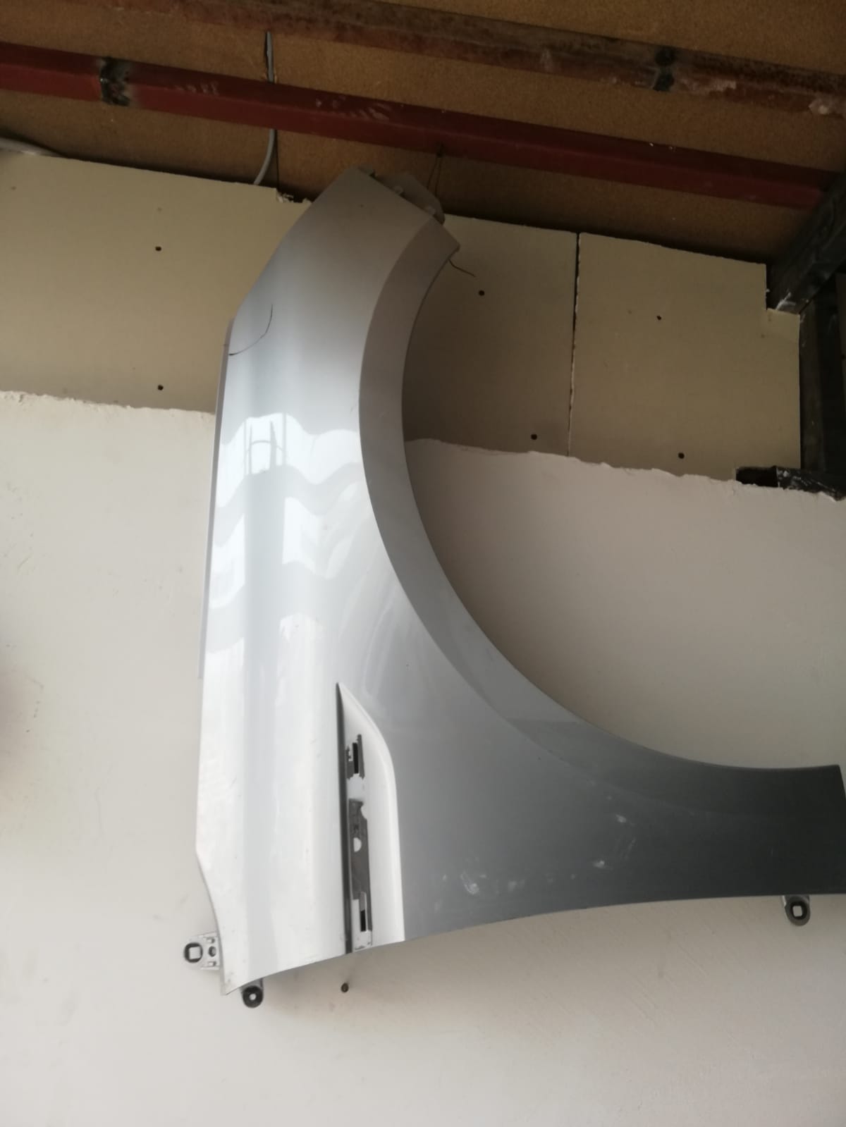 RENAULT MEGANE 4 SAG ÖN ÇAMURLUK GRİ RENK RENAULT MEGANE ÇİKMA PARÇA