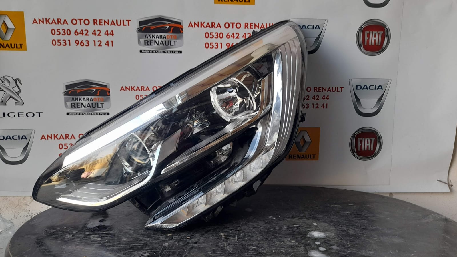RENAULT MEGANE 4 SARI SOKET 2021 SOL ÖN FAR RENAULT ÇİKMA PARÇA ANKARA