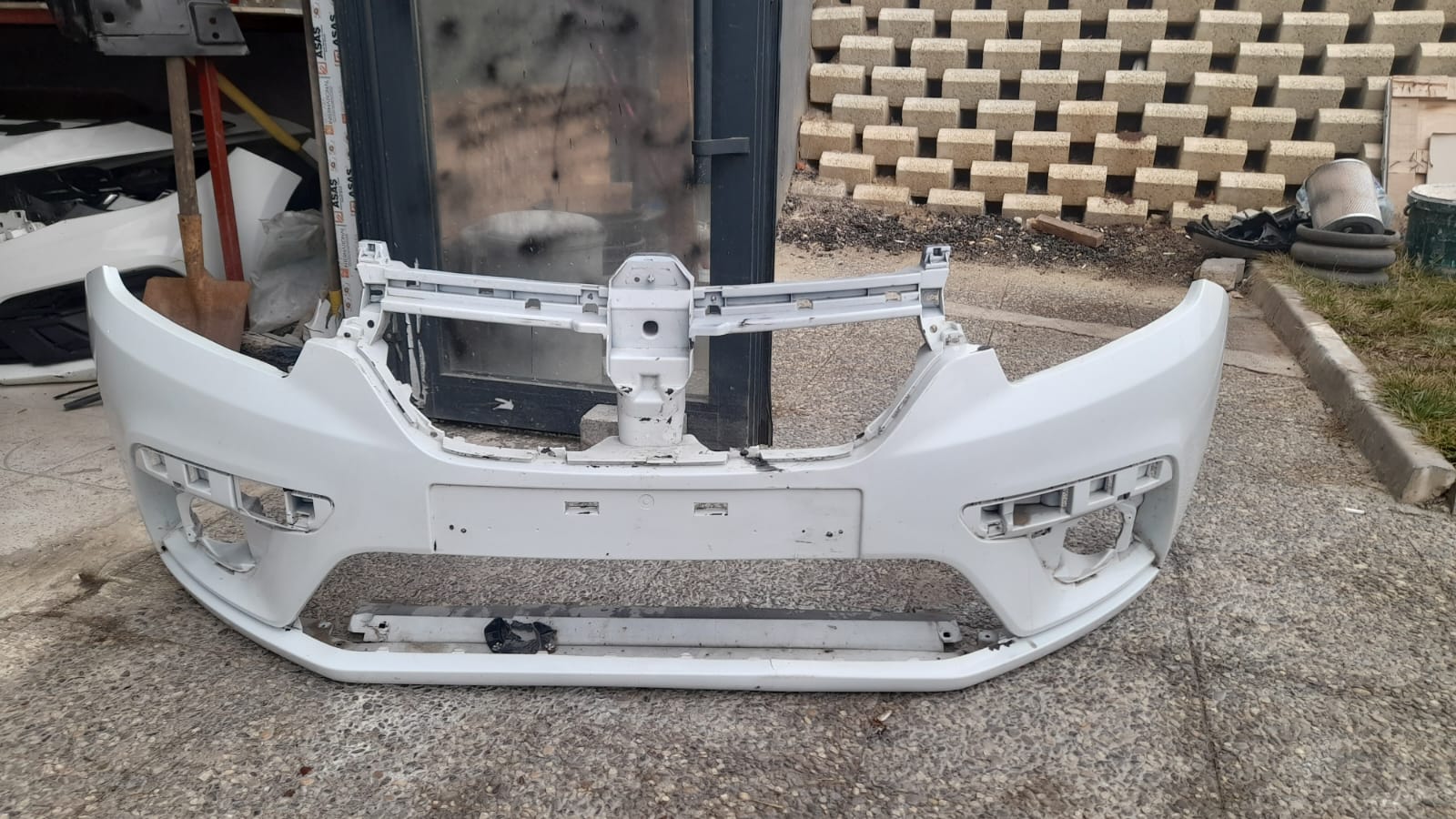RENAULT SYMBOL ORJİNAL ÖN TAMPON RENAULT SYMBOL  ÇİKMA PARÇA