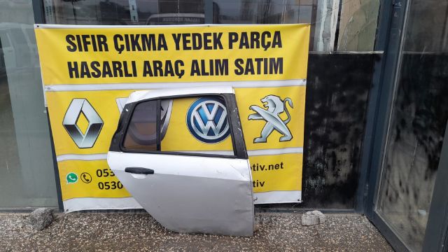 RENAULT SYMBOL SAG ARKA KAPI