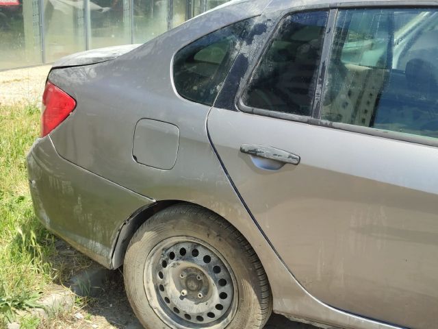 renault symbol sag arka kesme çamurluk