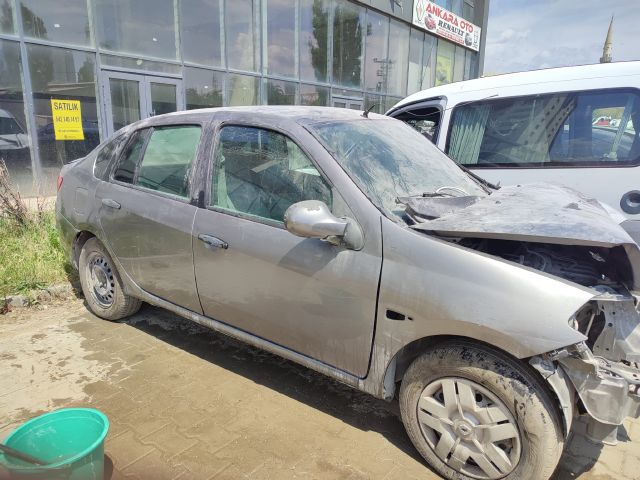 renault symbol sag ön ve sag arka kapı